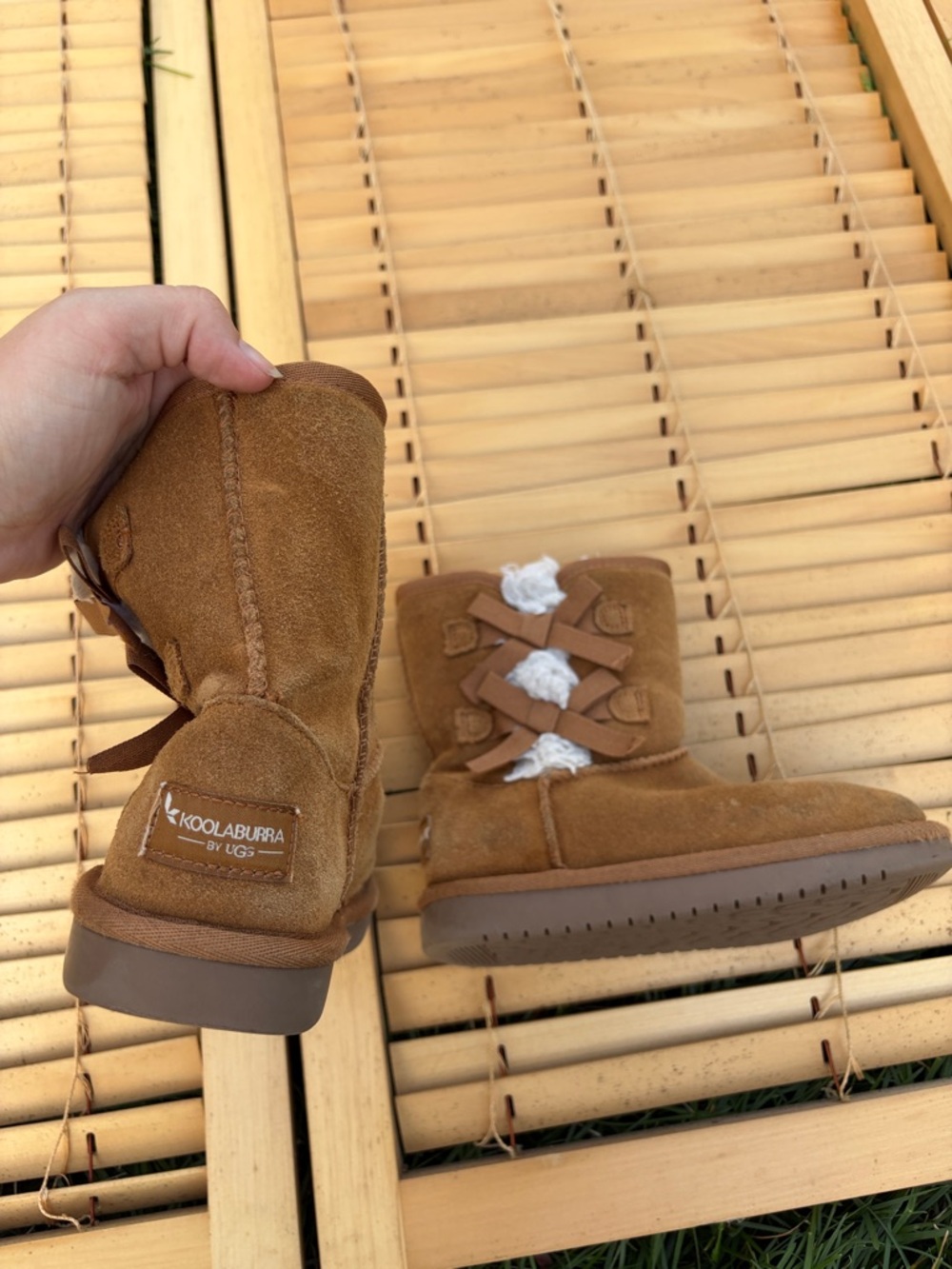 UGG Kids Chestnut Suede Bow-Accent Winter Boots
